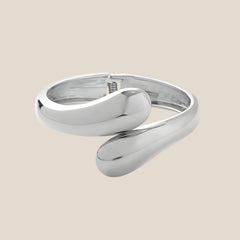 Thin Warm Hug Armband
