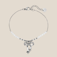 Bowtie In Half Pearl Chain Armkette