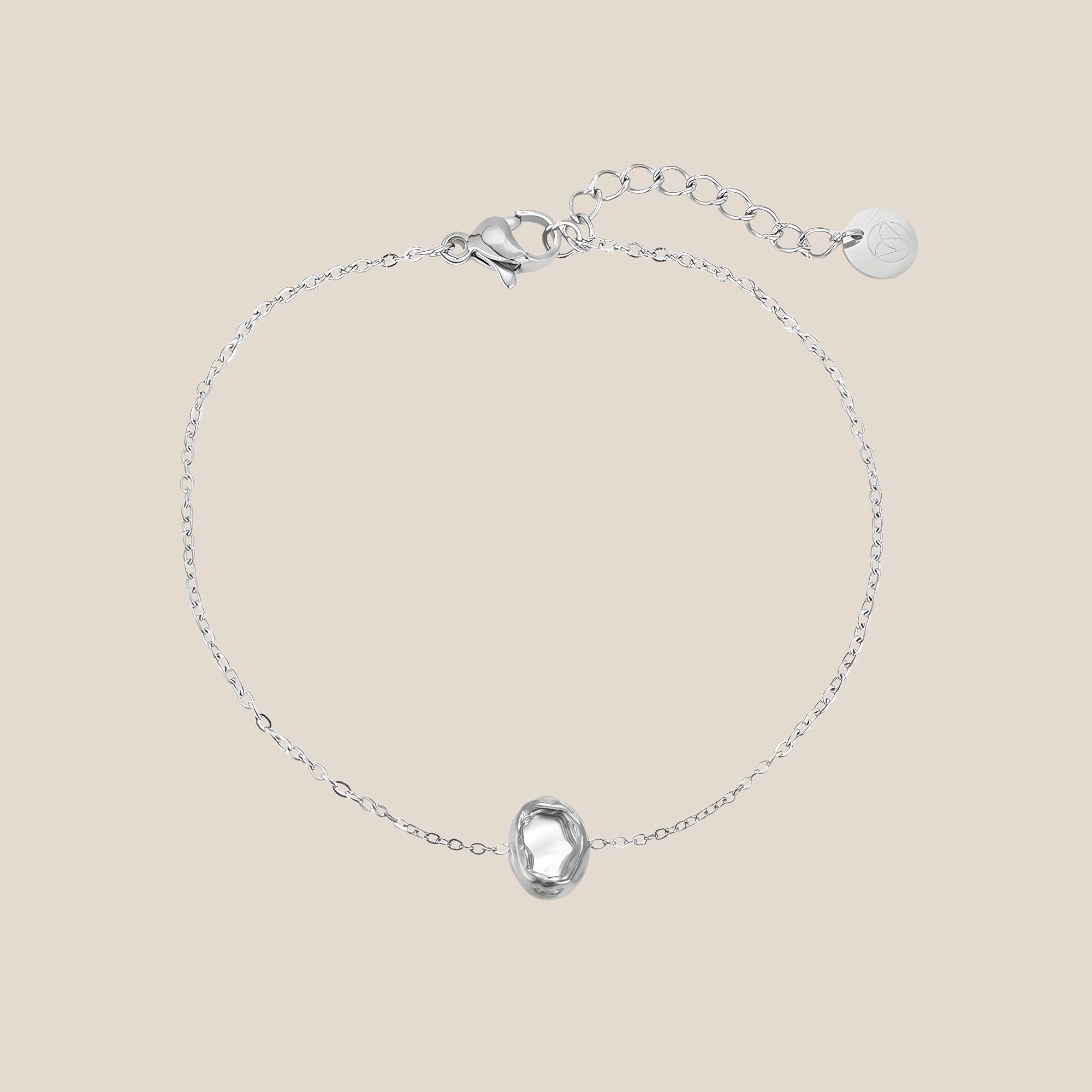 Shining Mother Of Pearl In Oval Frame Armband
